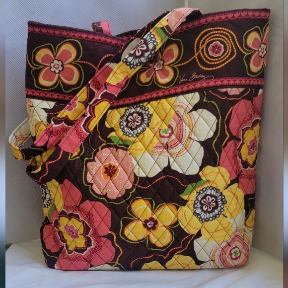 NEW - VERA BRADLEY BUTTERCUP FLORAL UILTED TOTE BAG HANDBAG - Picture 1 of 5